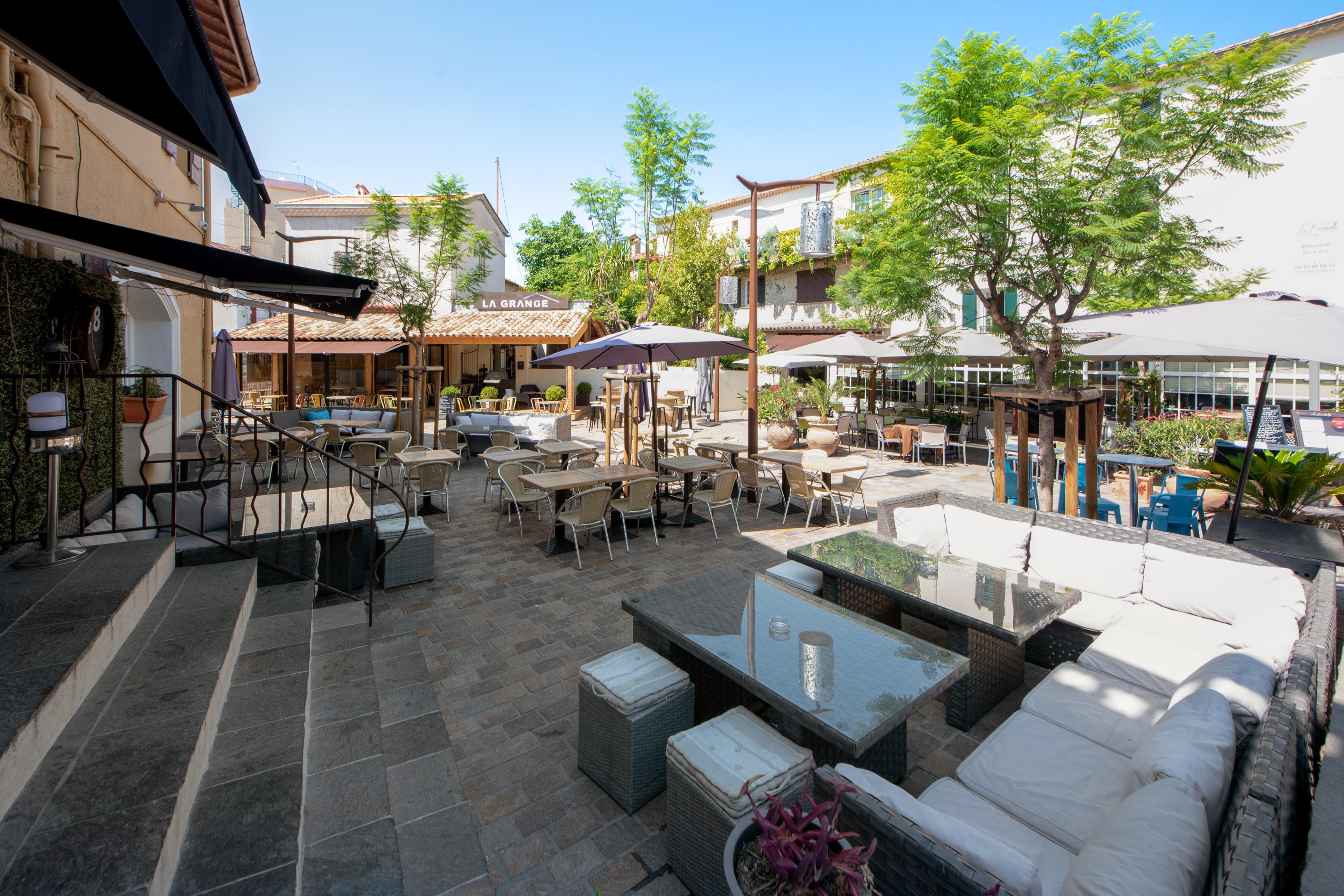 Comfort Aparthotel Mandelieu La Napoule Village Kültér fotó