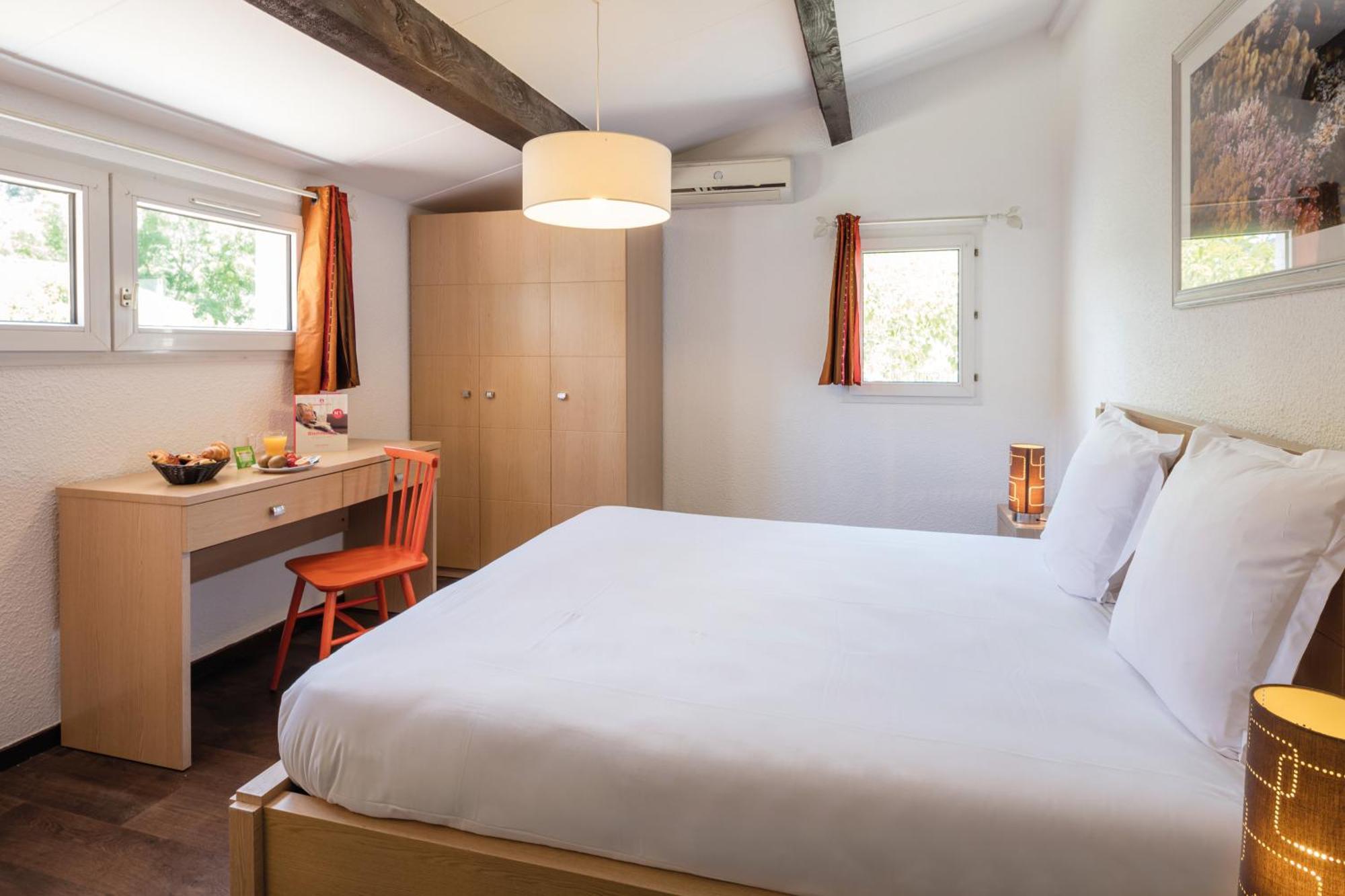 Comfort Aparthotel Mandelieu La Napoule Village Kültér fotó