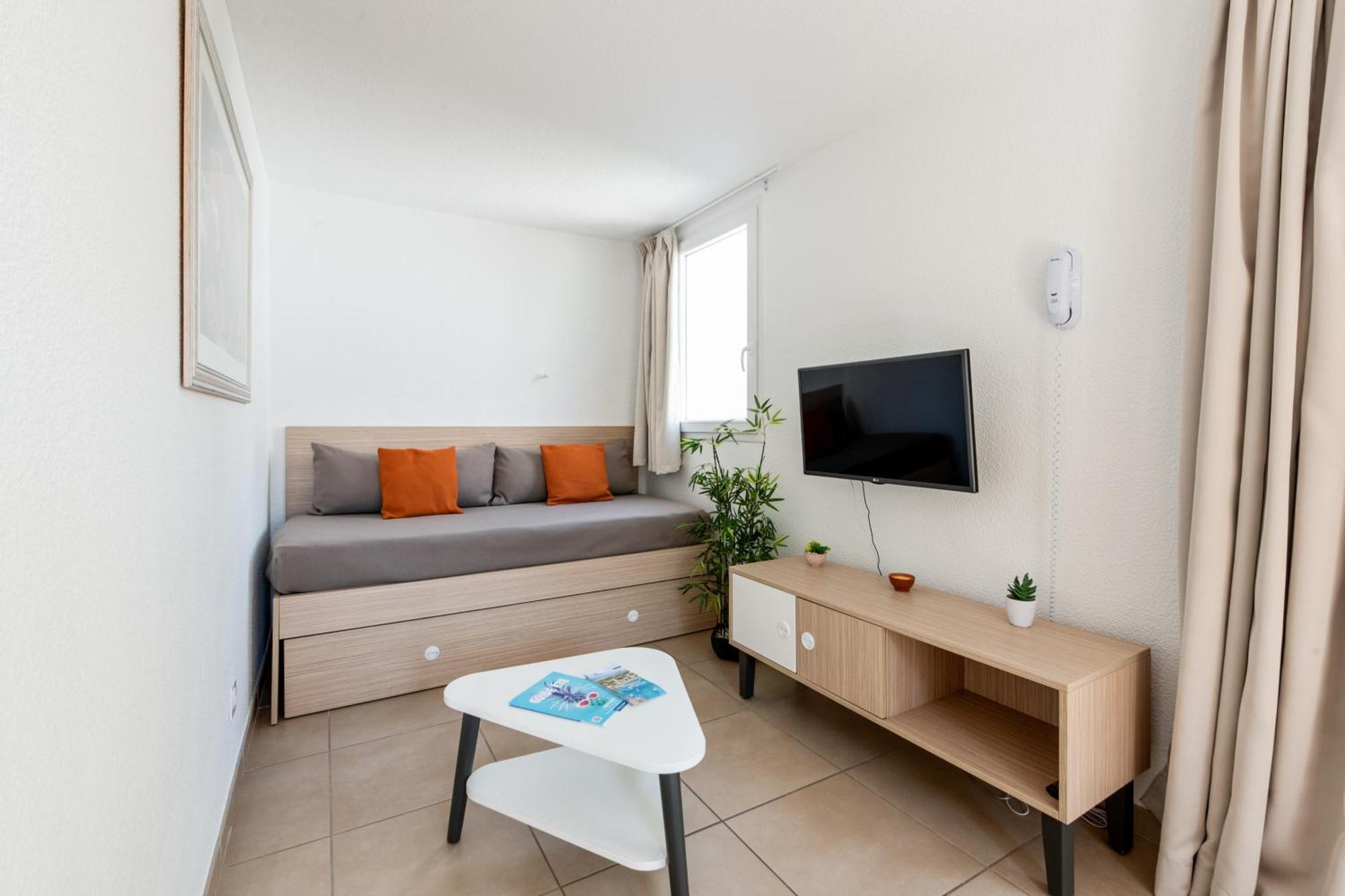 Comfort Aparthotel Mandelieu La Napoule Village Kültér fotó