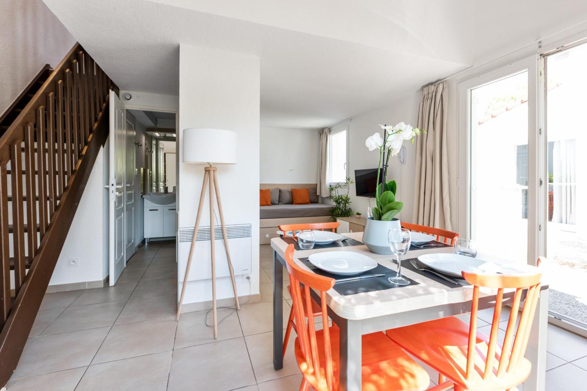 Comfort Aparthotel Mandelieu La Napoule Village Kültér fotó