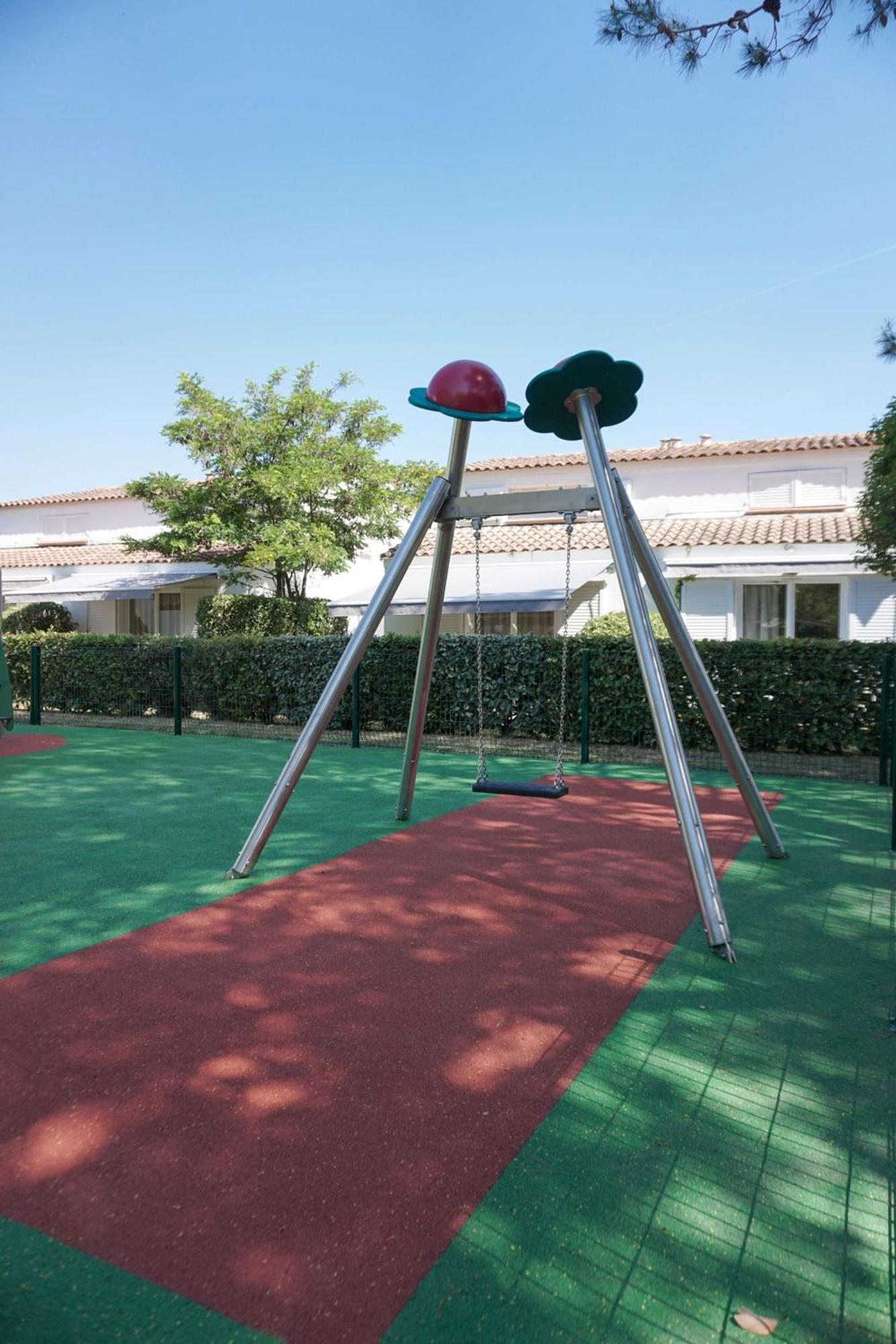 Comfort Aparthotel Mandelieu La Napoule Village Kültér fotó