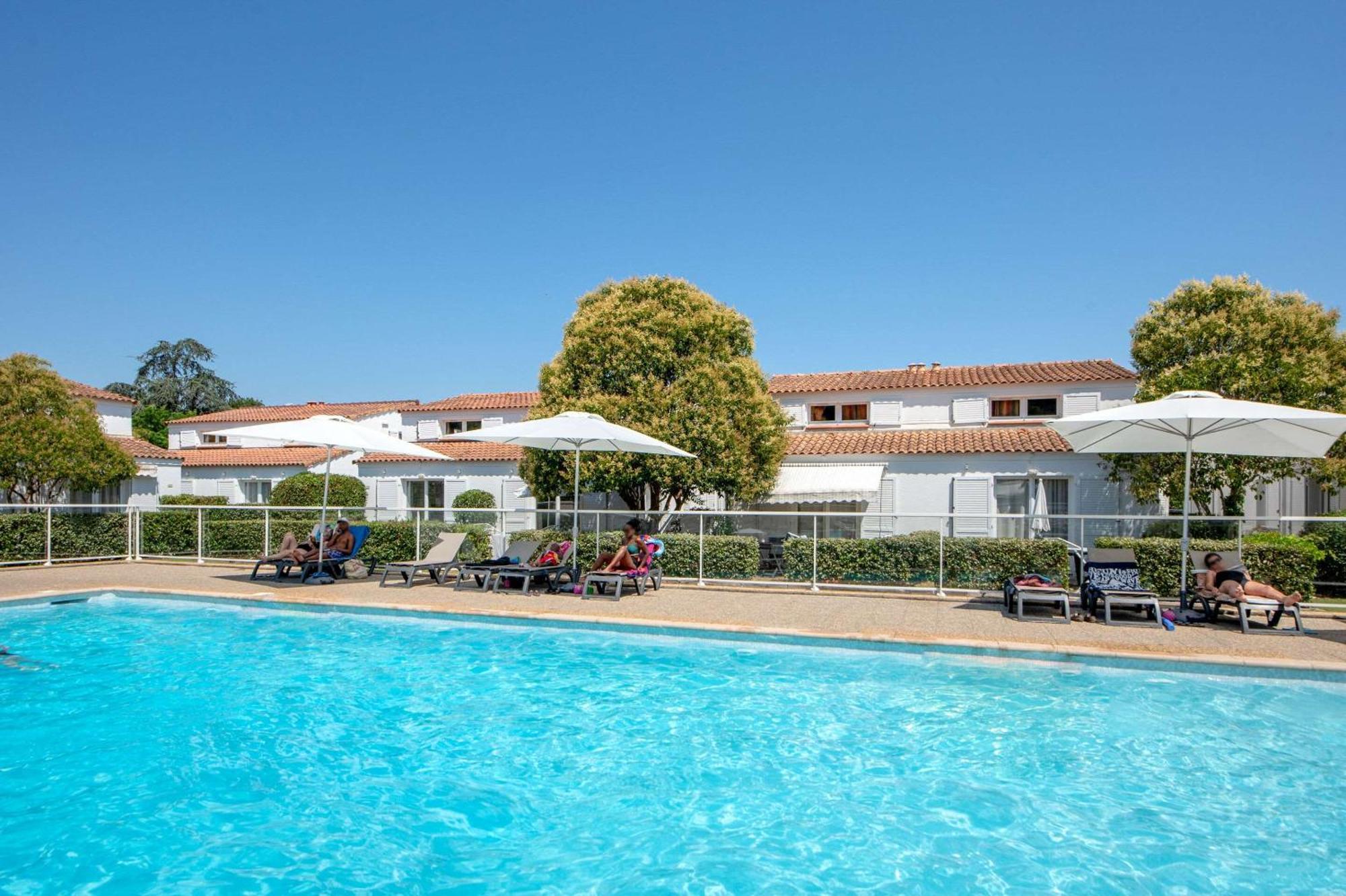 Comfort Aparthotel Mandelieu La Napoule Village Kültér fotó